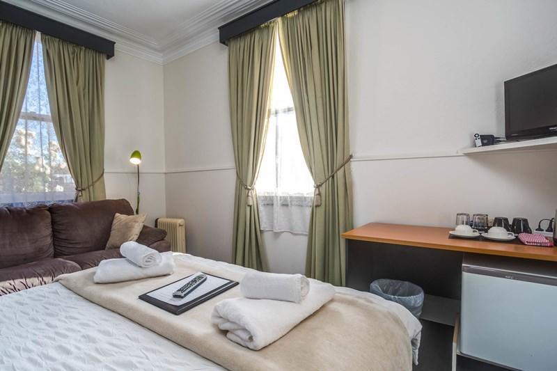 The Mews Motel Launceston Exterior photo
